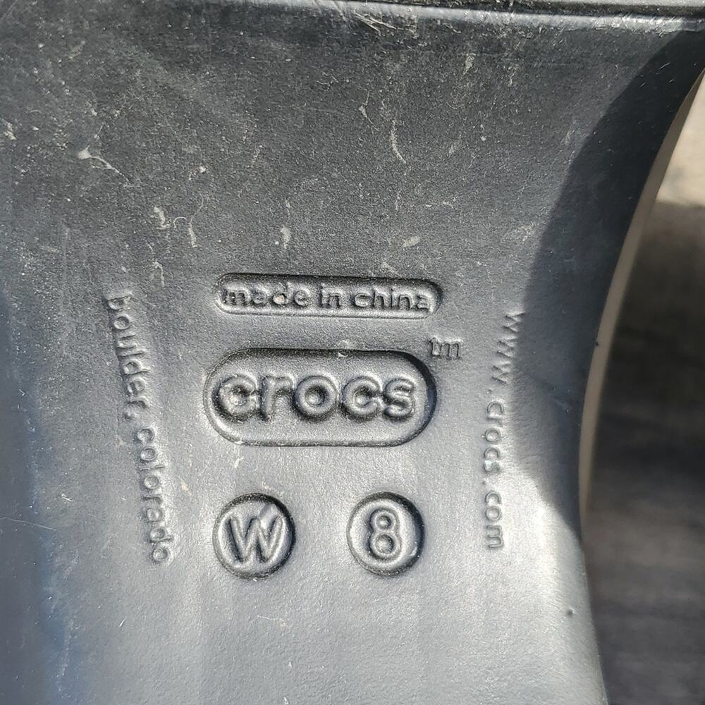 Crocs Cobbler Fuzz Clogs Size 8 - Picture 5 of 6